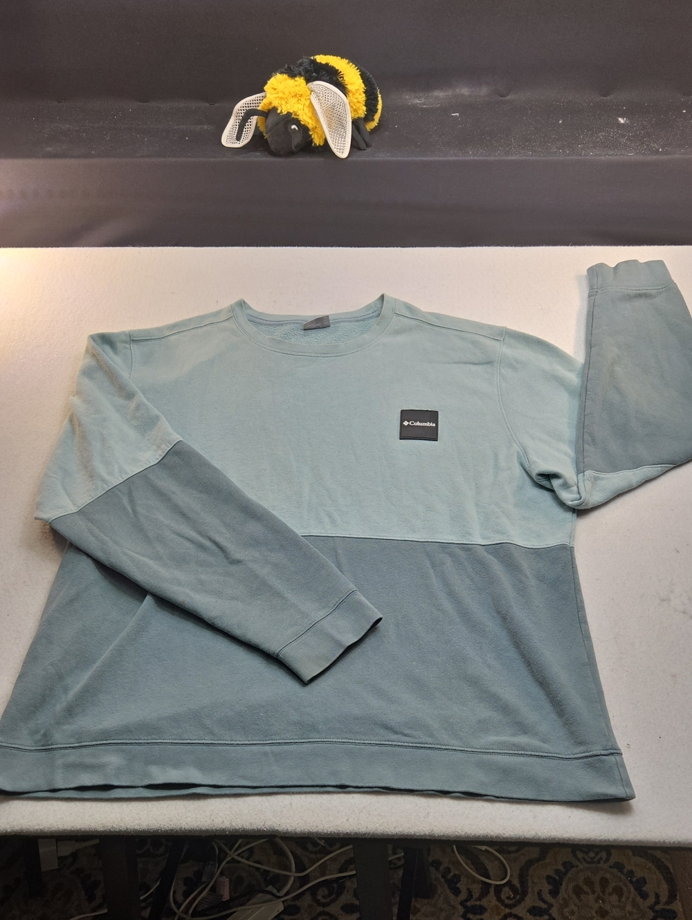 Columbia Men's Two-Tone Light Sage and Dusty Teal Crewneck